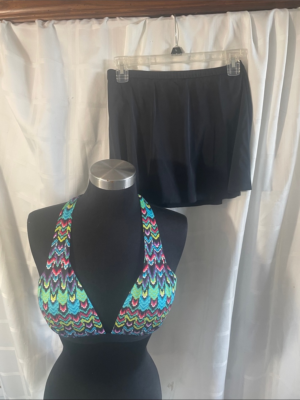 a.n.a Black Swim Top Supportive Band and Black Swim Skirt Top Size 6 Bottom S